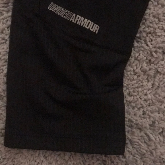 Under Armour Fly-By Capri. Black. - Picture 5 of 7